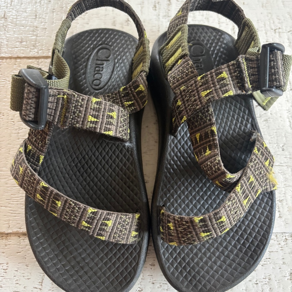 Kids Chaco Sandals - Size 11k
